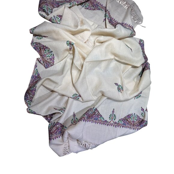 Hand-Embroidered Kashmiri Pashmina Shawl - Cream Wool With Silk Thread Floral Pa - Picture 2 of 12